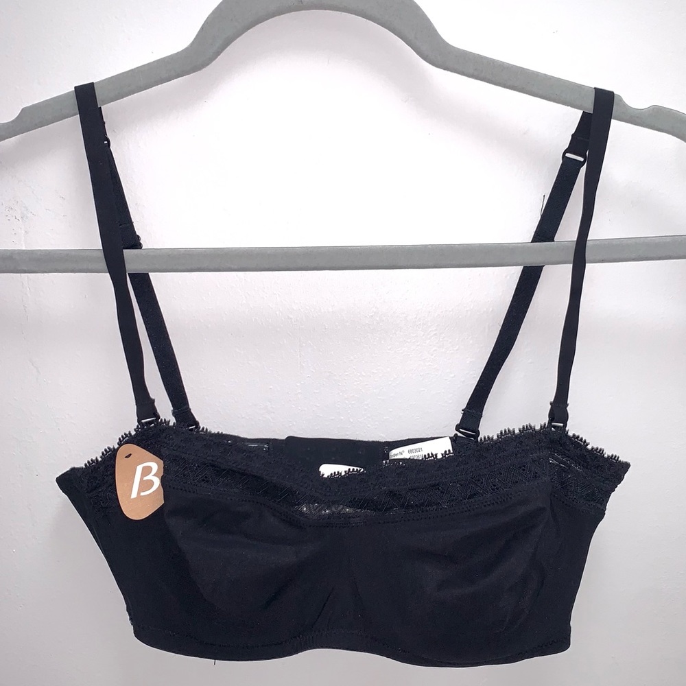 Adore Me Black Lace Underwire Bra Size 34B